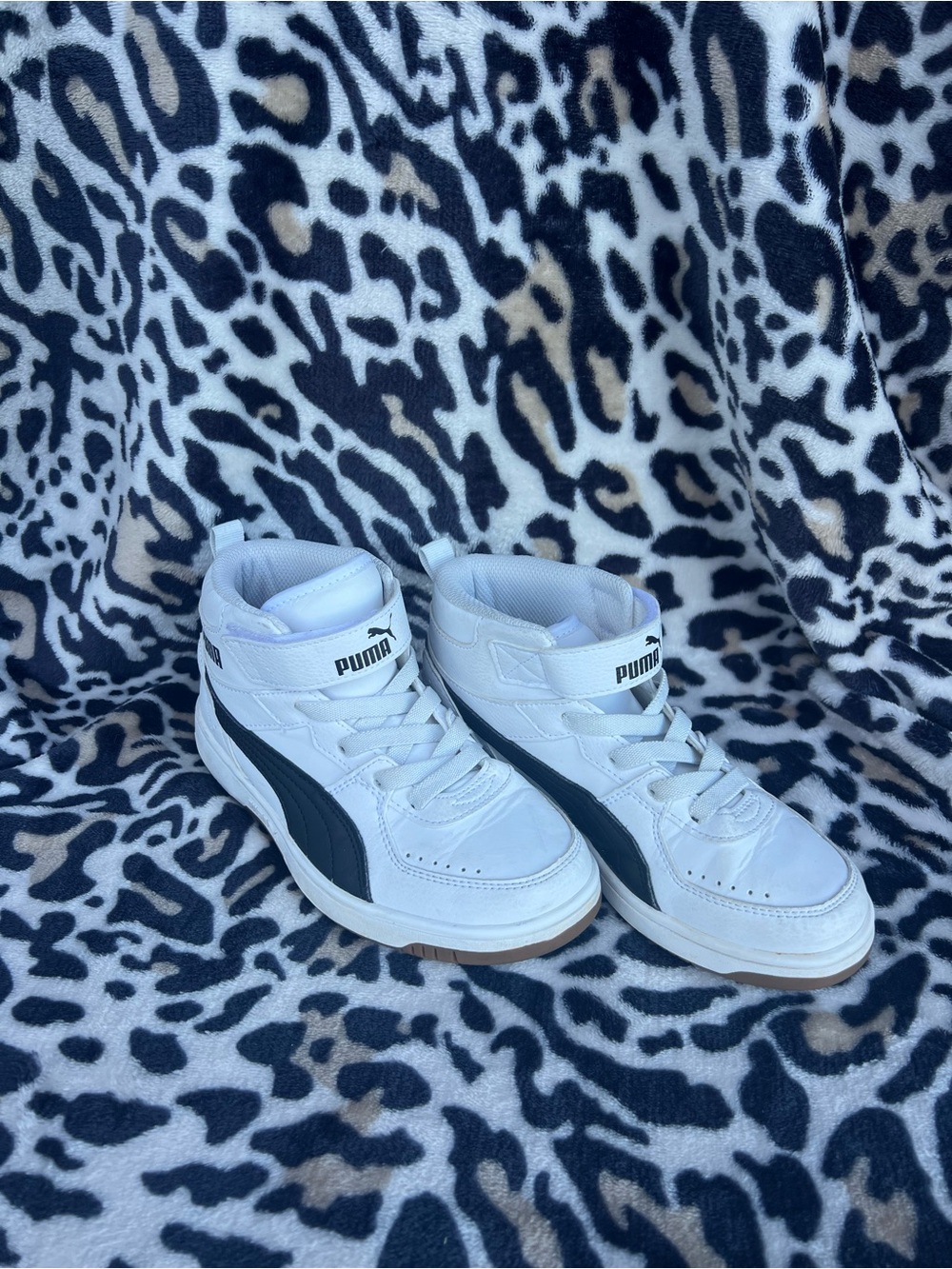 Puma White and Black High-Top Sneakers Size 1